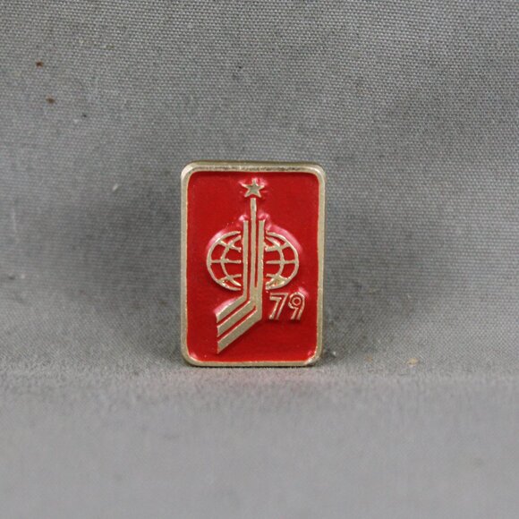 Vintage Hockey Pin - 1979 World Championships Official Logo - Stamped Pin - Picture 3 of 3